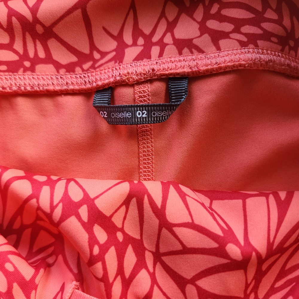 Oiselle Dart Shorts Mini 2" - Picture 3 of 3